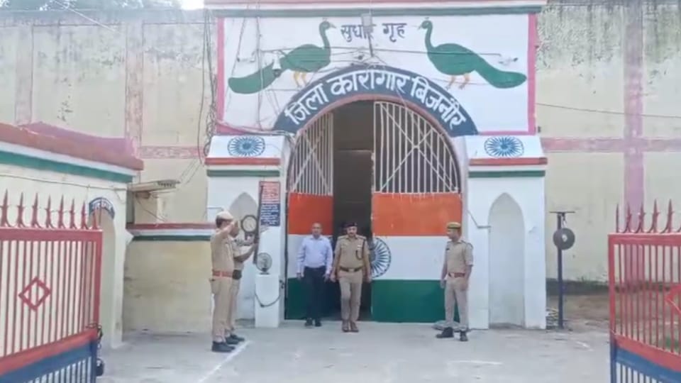 Uttarakhand Prisoner Ashu Chouhan Killed by Gangster Zakib Inside Bijnor Jail Barrack After Brutal Beating