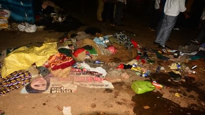 An uncontrolled car ran over four people near the High Court, an old woman died