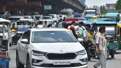 Diversion on Ramadevi flyover due to repair of Yamuna bridge in Hamirpur, traffic jam
