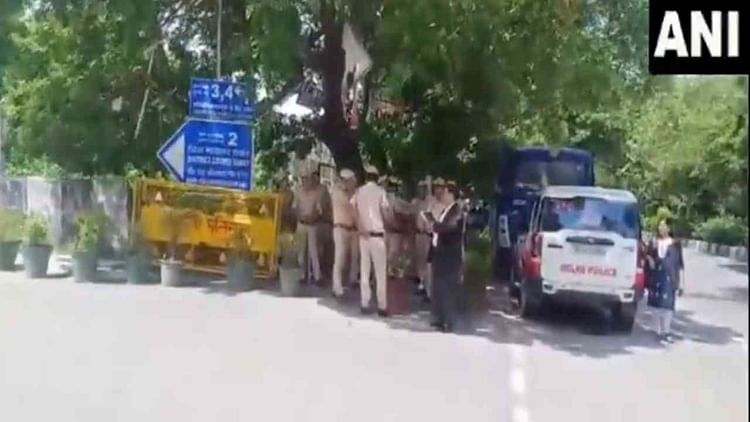 Protest By Lawyers Of Saket Court Today – Amar Ujala Hindi News Live