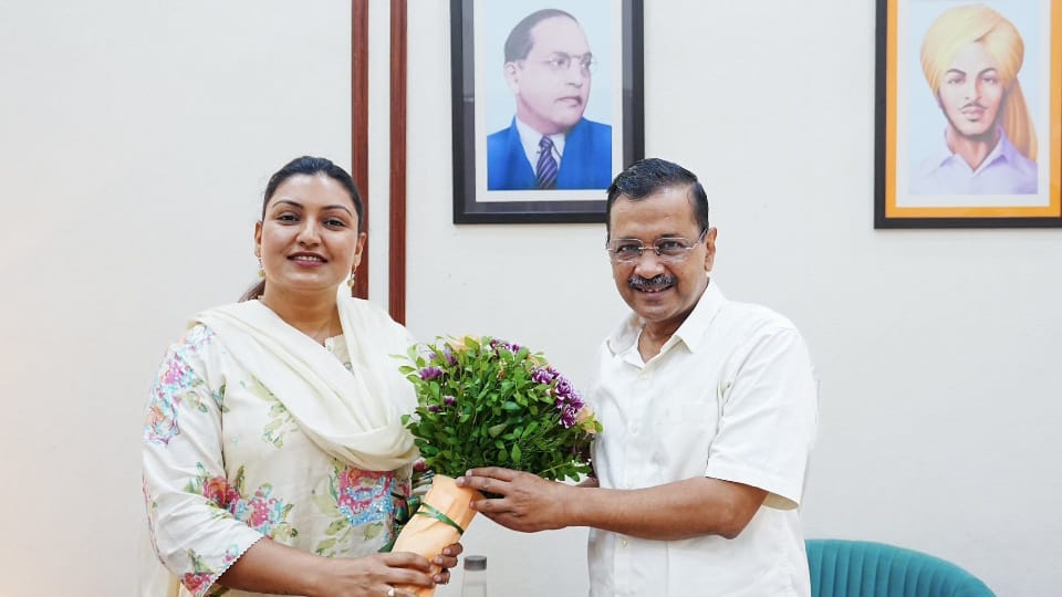 Punjab Kharar MLA Anmol Gagan left politics, started his political journey in 2020, ended in 2025