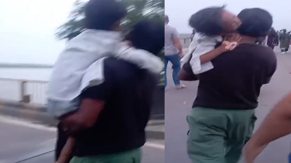 Hamirpur: Father ran across 700 meter long bridge to get his sick son treated