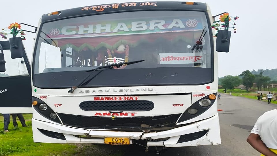 Bike rider dies in road accident bus hits him deceased not identified in Balrampur