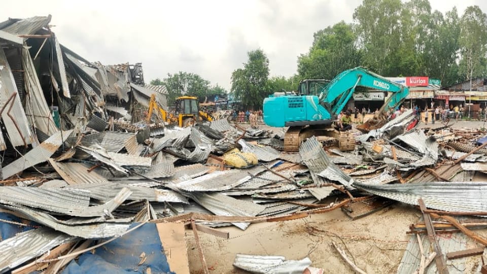 Bulldozers action on Chandigarh furniture market 116 shops demolished