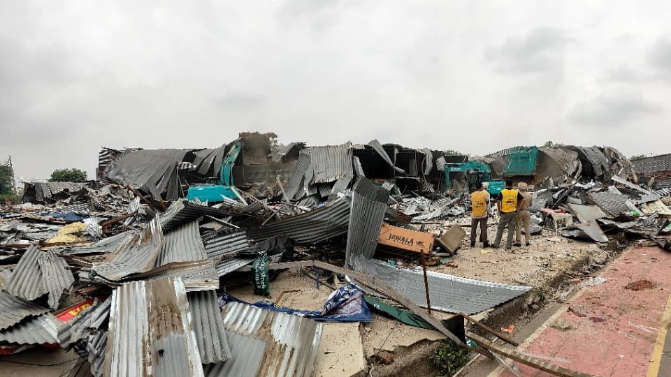 Chandigarh furniture market demolished see video