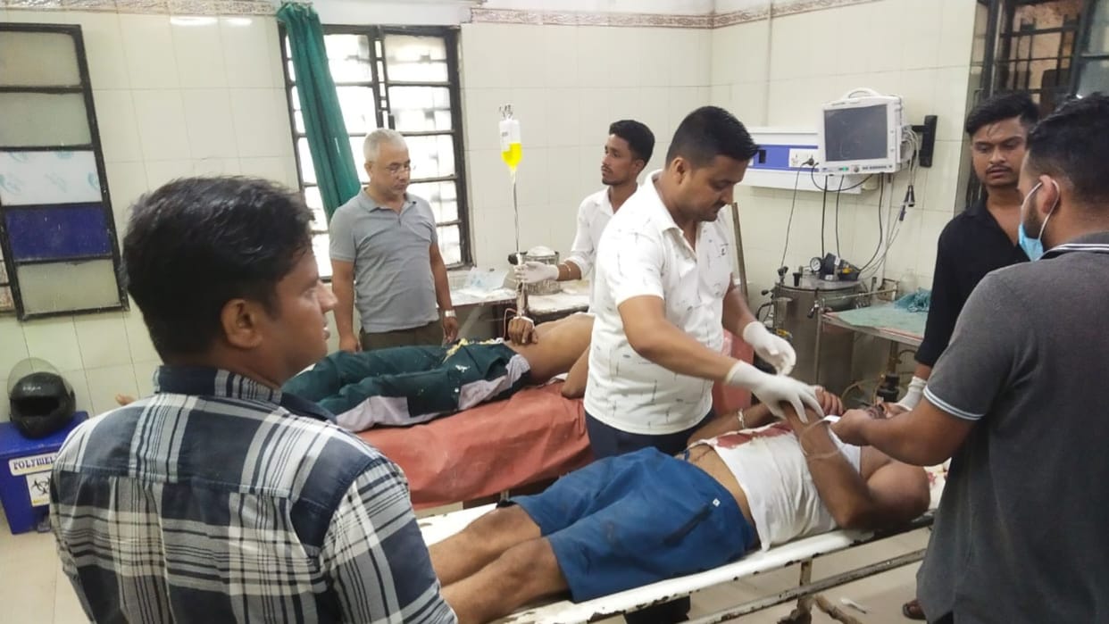 Bihar News: Three members of a family beaten up when they were stopped from plucking mangoes, all injured
