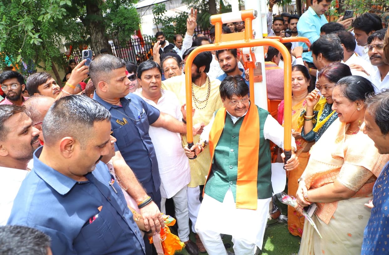 Indore: Minister Kailash Vijayvargiya said- Save daughters from love jihad, it is ruining their lives