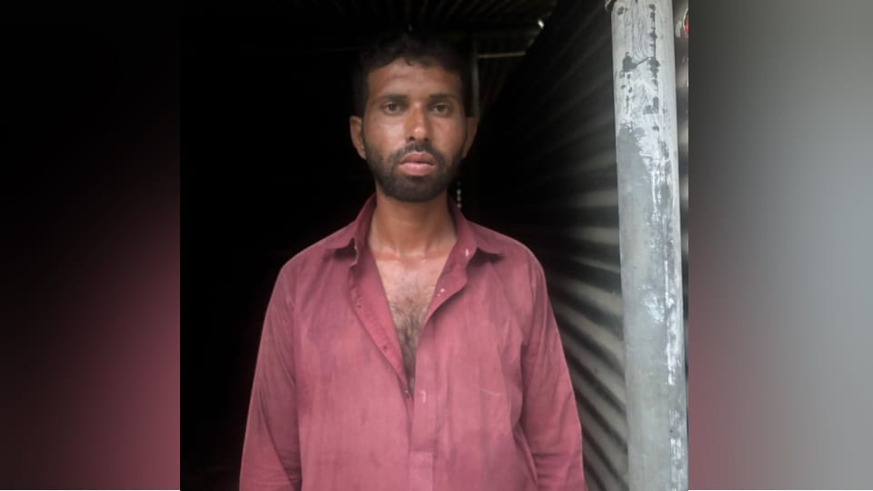 BSF caught Pakistani intruder Hussainiwala border area in Firozpur