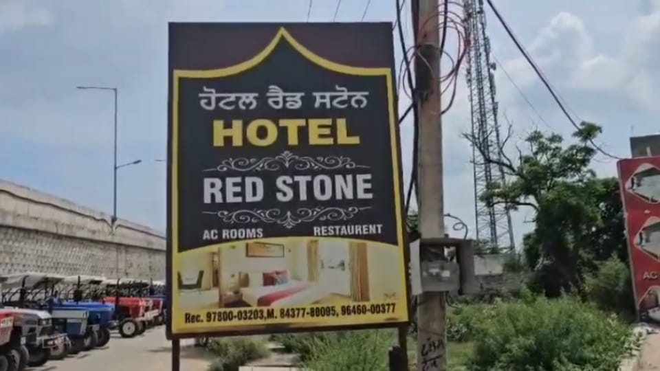 Police raid in two hotels of Moga, 18 women and nine men arrested