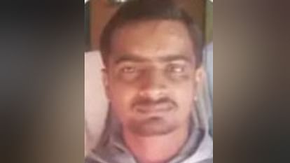 Yamuna Expressway Road Accident: Six Dead as Family Eco Car Crashes, Driver Dosed Off