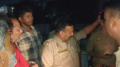 Sachendi Inspector's harsh words, told the crowd - you will not get the way to the village