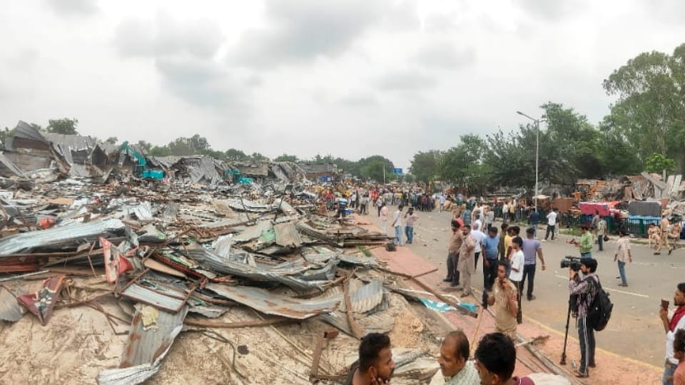 Chandigarh furniture market demolished see video