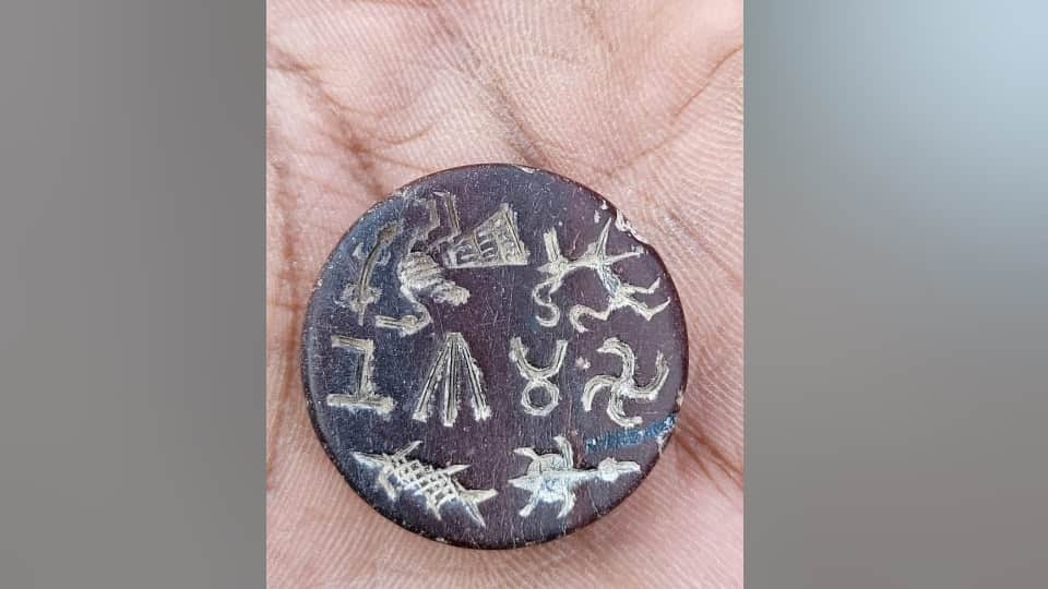 UP News Evidence of Prehistoric Humans Found Near Govardhan During ASI Excavation