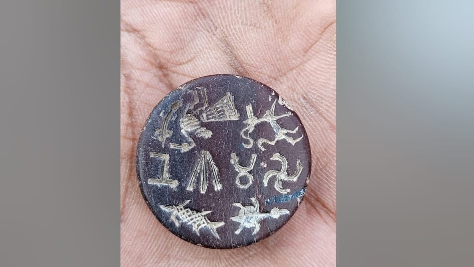 UP News Evidence of Prehistoric Humans Found Near Govardhan During ASI Excavation