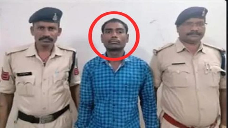 Undertrial prisoner commits suicide by hanging himself in Central Jail Kishun Sahu was imprisoned in a murder