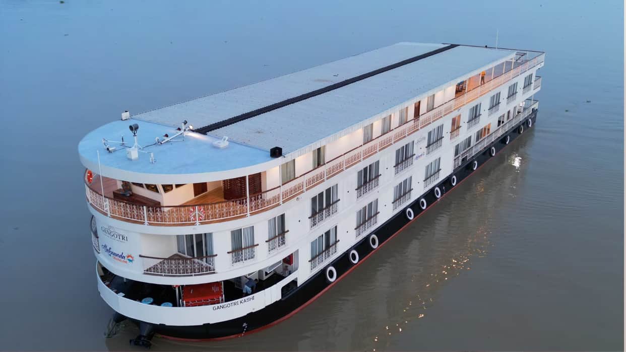 Gangotri Cruise to offer its first-ever trip from Varanasi to Chunar; 60 passengers to travel.