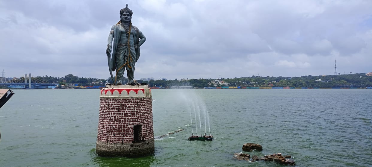 MP weather: Two types of weather in Madhya Pradesh, rain in many districts including Indore, temperature reach