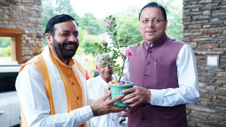 उत्तराखंड: प्रदेश दौरे पर पहुंचे हरियाणा के सीएम, कांवड़ यात्रा में बाधा पहुंचाने पर सख्त कार्रवाई की कही बात