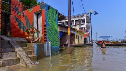 Weather News Premature monsoon havoc people deaths in Himachal Uttarakhand floods in states rivers water level