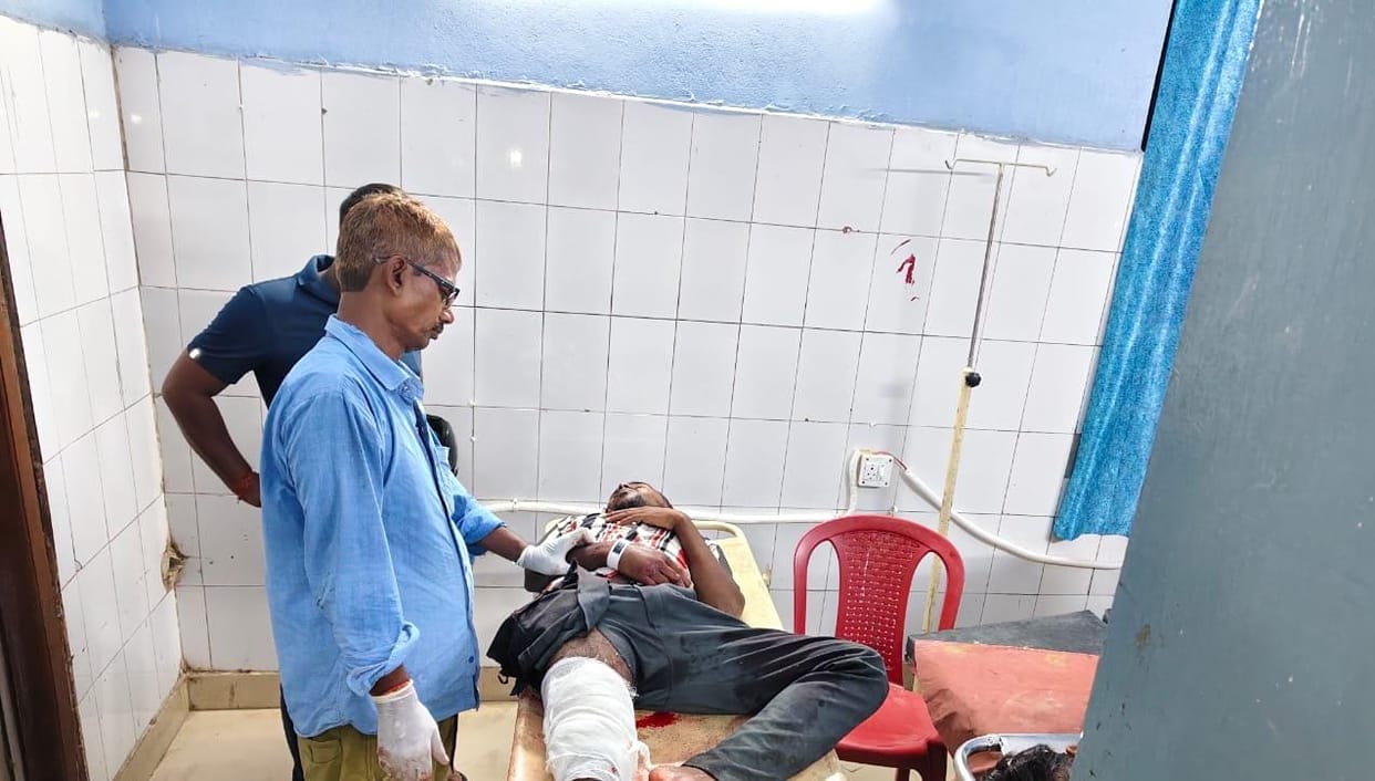 Bihar News: Three friends injured after being hit by an unknown vehicle, one died during treatment