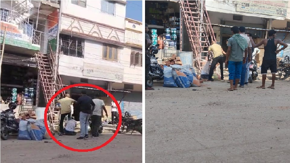 Senior party leader beaten up in front of Congress district office in gorakhpur