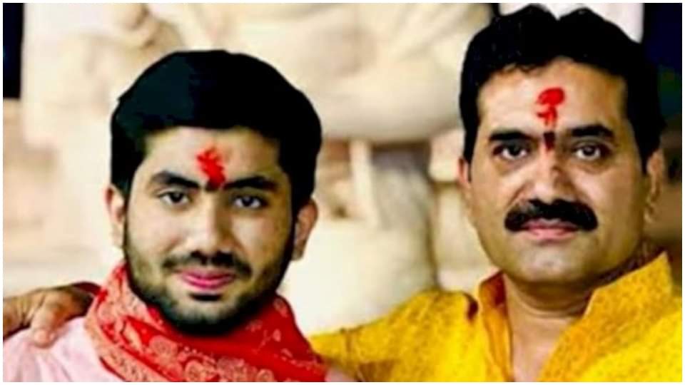 MP News BJP MLA Golu Shukla's Son Rudraksh Enters Mahakaleshwar During Bhasma Aarti, Live Telecast Halted