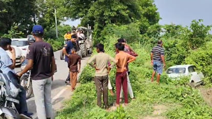 Kanpur: Car lost control while trying to save a jackal, accident averted due to airbag opening