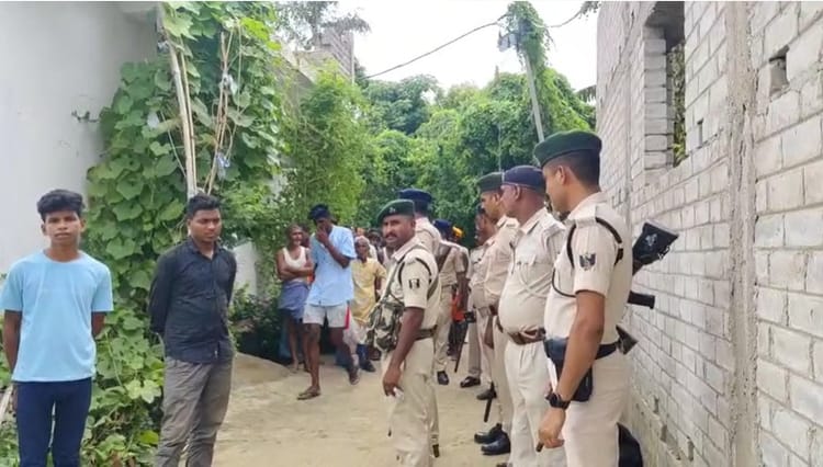 Bihar: राजधानी पटना में दिनदहाड़े युवक की गोली मारकर हत्या, सिर और सीने में मारी गोली; इलाके में फैली दहशत