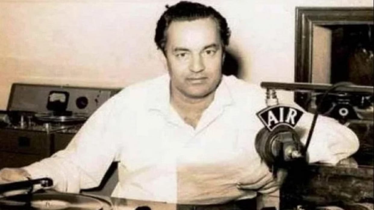 Singer Mukesh Hit Songs Got National Film Awards and Filmfare Kayi Baar Yunhi Dekha Hai Sab Kuch Seekha Humne