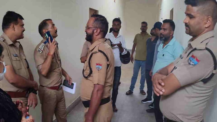 Srinagar Medical College: छात्रावास में झारखंड की छात्रा ने किया सुसाइड, पंखे से लटका मिला शव