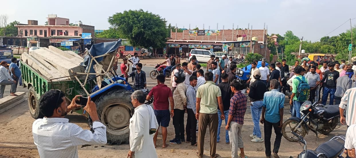 Speed havoc: Container crushes driver tractor splits in two people tremble after seeing the accident