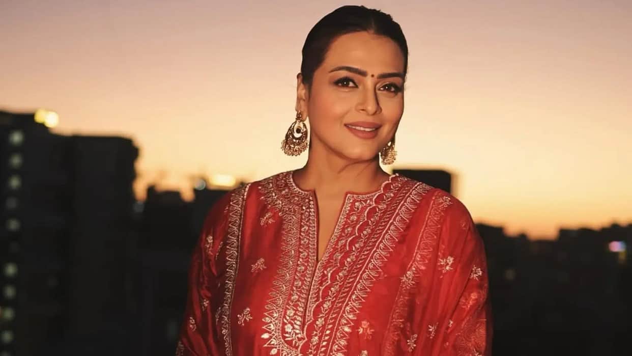 Shilpa Shirodkar recalls losing Chaiya Chaiya with SRK because Farah Khan thought she weighed 100 kgs