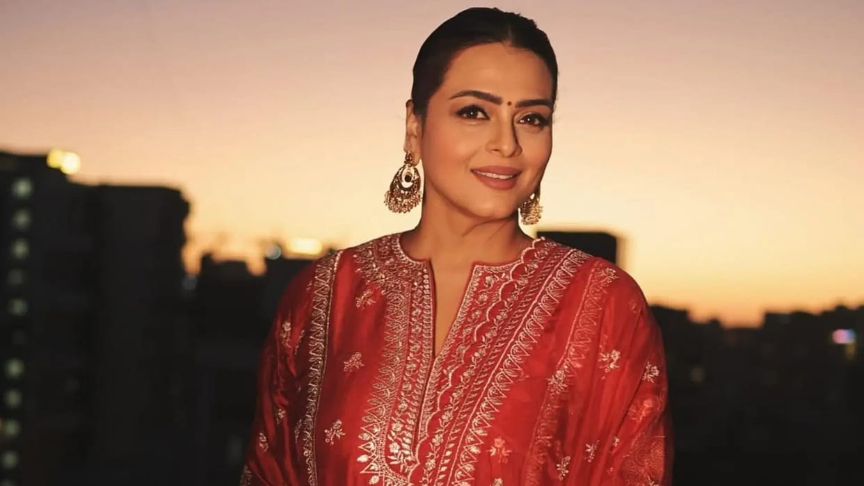 Shilpa Shirodkar recalls losing Chaiya Chaiya with SRK because Farah Khan thought she weighed 100 kgs