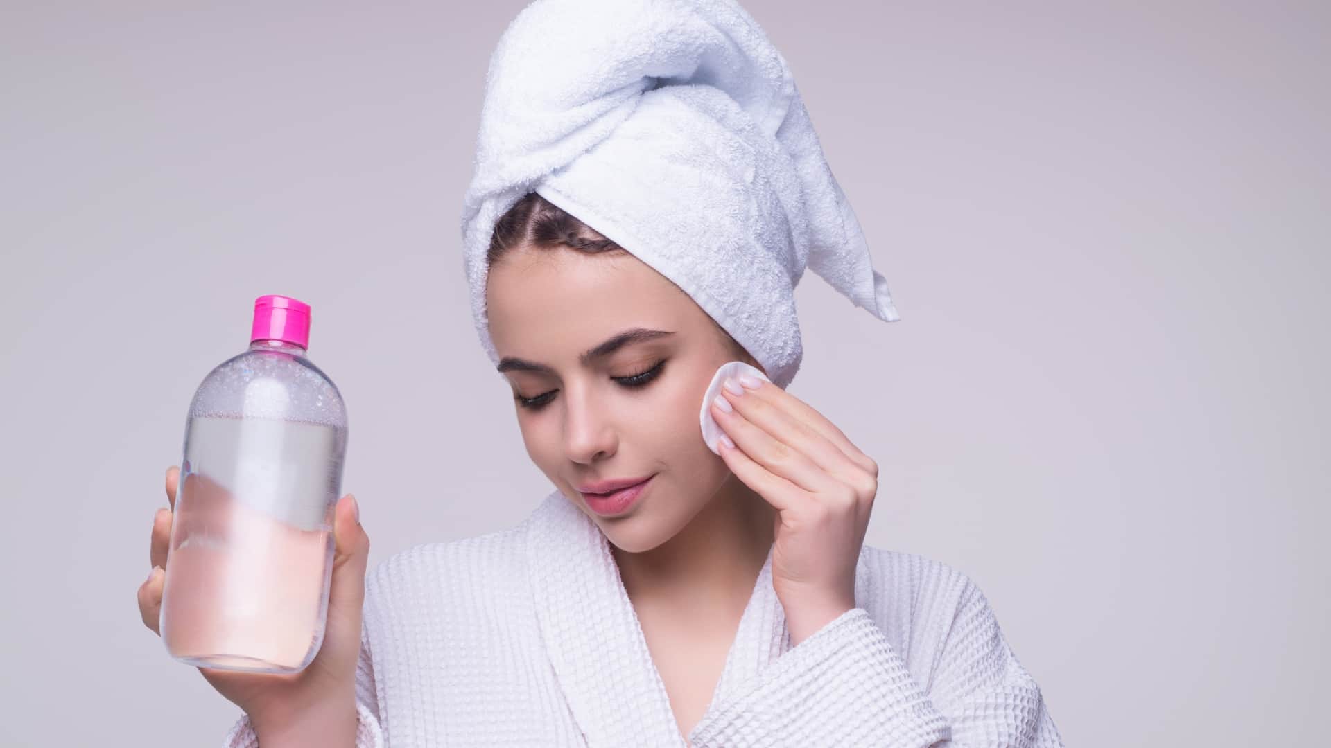 सर्दी के मौसम में घर पर बनाएं टोनर