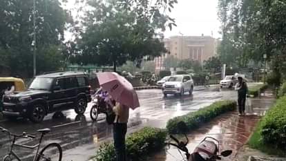 दिल्ली एनसीआर के कई इलाकों में बारिश