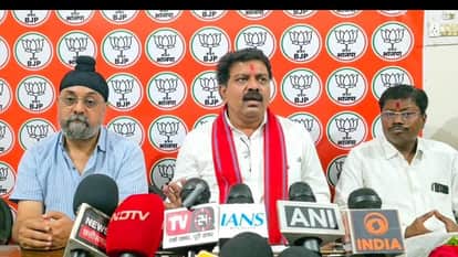 Deputy CM said Bhupesh pushed the entire Congress in love for his son in Kabirdham