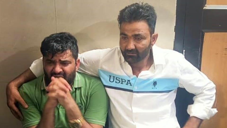 Builder shot in VVIP area near ADM compound in Aligarh