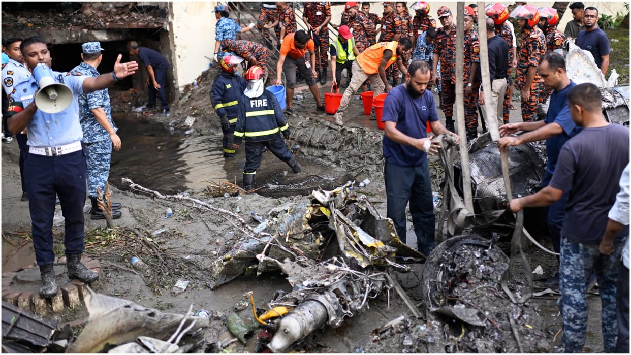 Death toll in Bangladesh plane crash increases know all updates, people protests