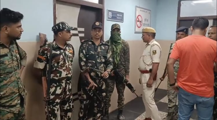 Bihar: चंदन मिश्रा के हत्यारोपियों और पुलिस के बीच मुठभेड़; STF की जवाबी फायरिंग में दो अपराधियों को लगी गोली