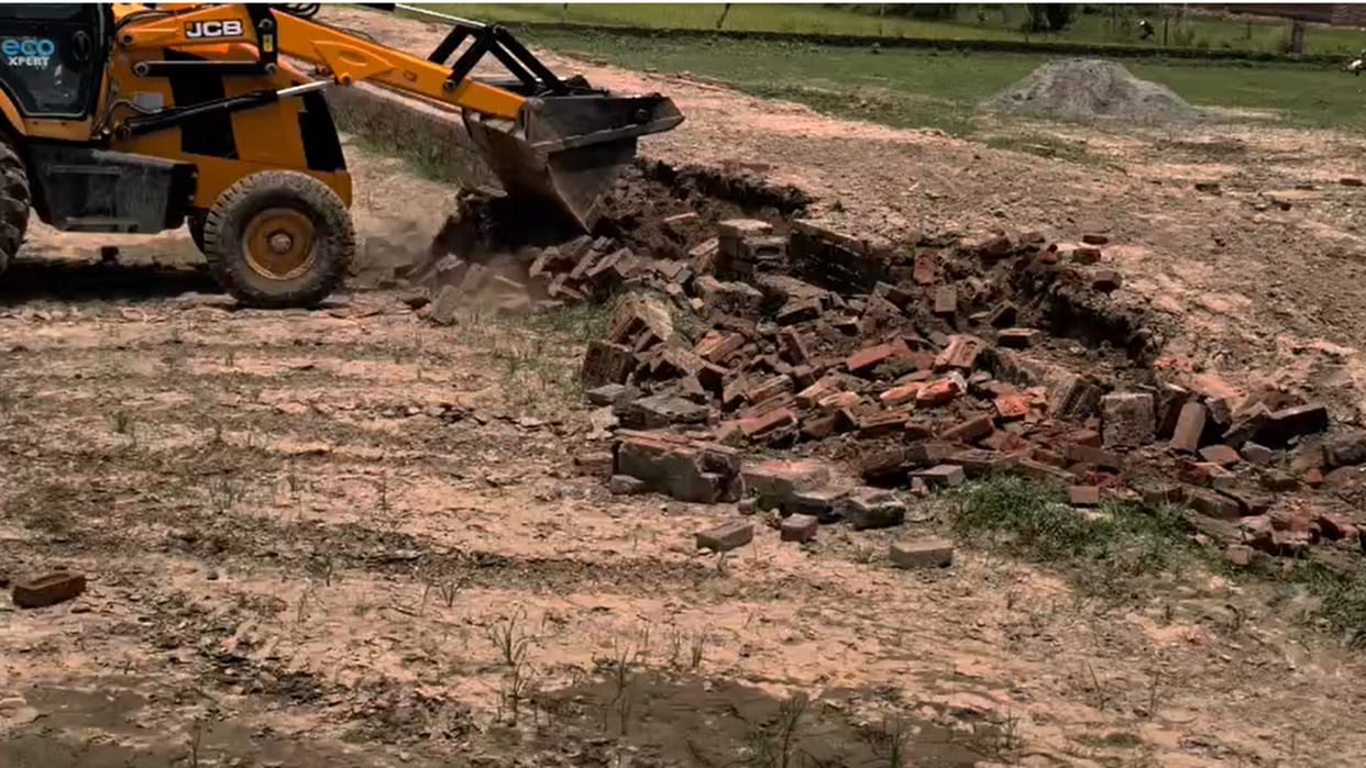 BDA bulldozers target illegal construction in Bareilly