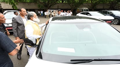 Minister Anil vij take car test drive