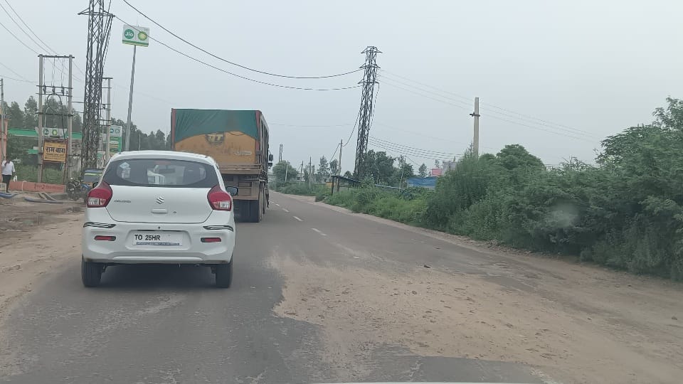 Ground report of NH 334-B 20 km on Delhi Pilani highway 300 potholes on the road