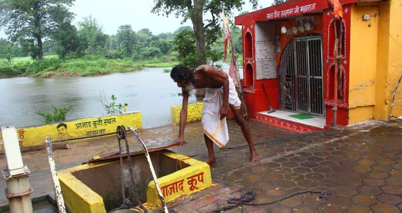 Azad had learned the nuances of guerrilla warfare while living in Bundelkhand