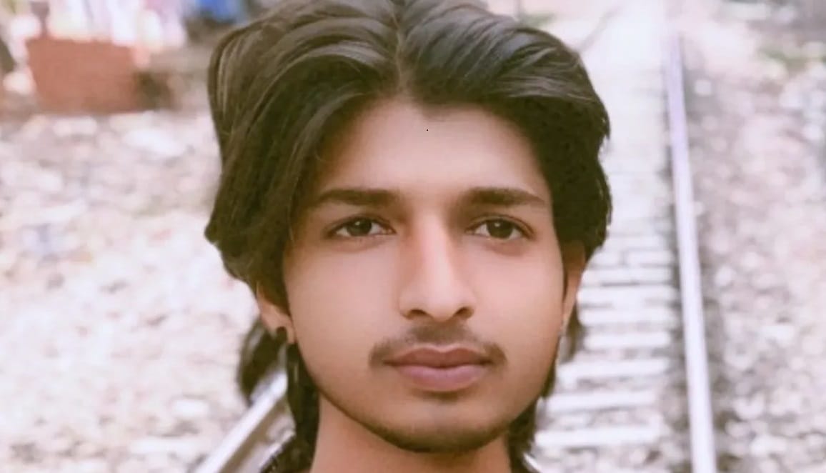 Kanpur Murder Loader driver murdered by slitting his throat family said friends had called him late at night