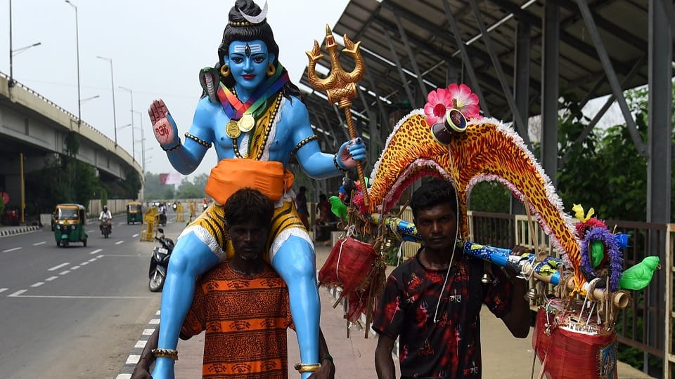Kanwar Yatra 2025 Delhi's main roads will remain closed till 23 July
