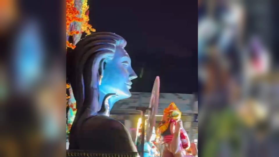 Kanwar Yatra 2025: Devotional Processions and Creative Jhaanki Kanwars Steal the Show on Highways