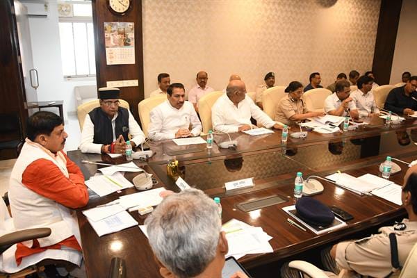 MP News: CM Dr. Yadav said: Ensure proper information system in case of heavy rains and floods
