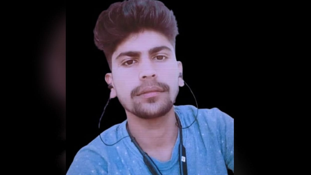 young man died in road accident during gone out to join job in jaunpur