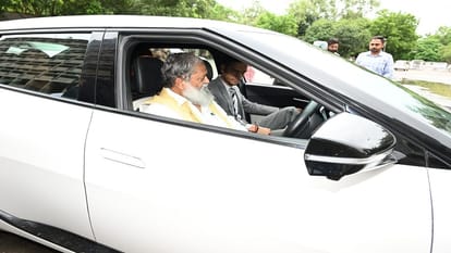 Minister Anil vij take car test drive