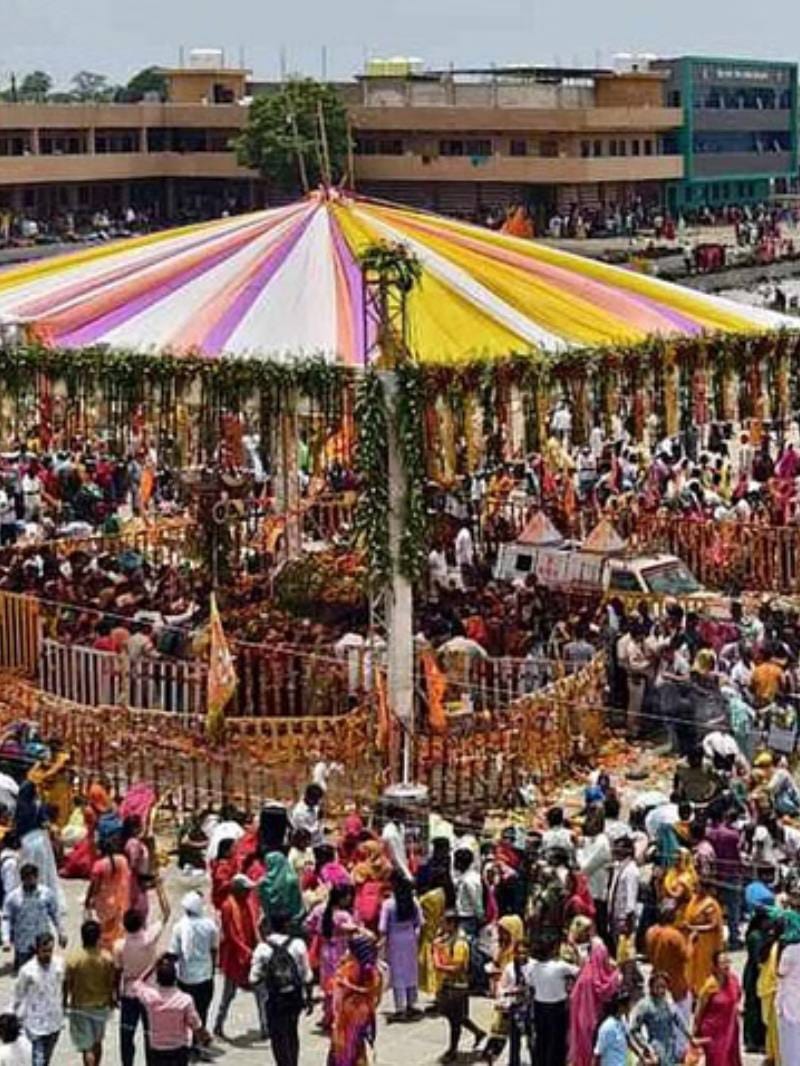 मध्यप्रदेश के कुबेरेश्वरधाम में दिखी शिवभक्ति की भव्य झलक